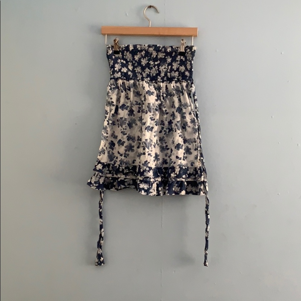 Hollister Strapless top